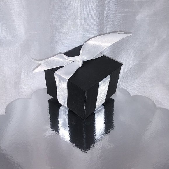 VINTAGE Holographic AURORA BOREALIS Crystal Heart PENDANT NECKLACE with Chain - Picture 7 of 7